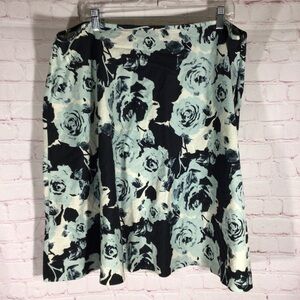 Talbots Blue and Black Floral Plus Size Skirt - Size 20W